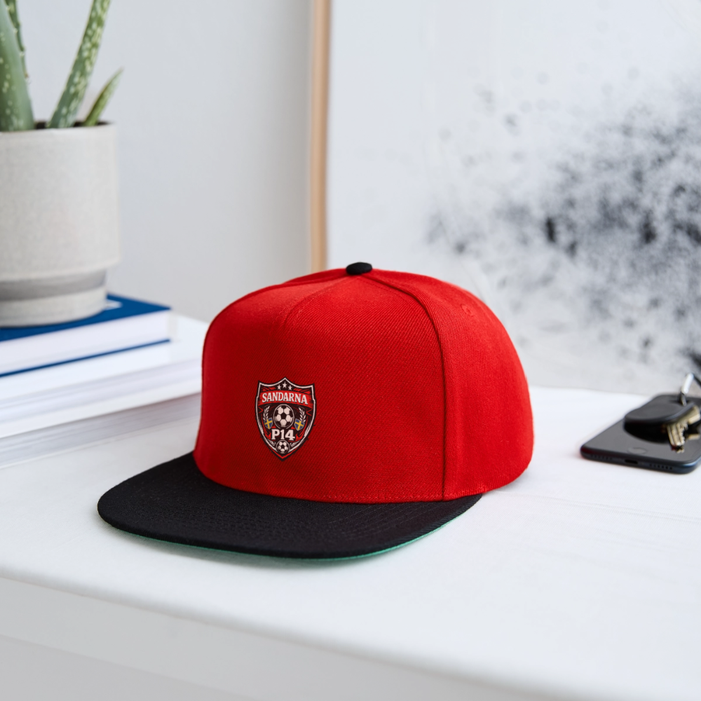 Sandarna Snapbackkeps - röd/svart